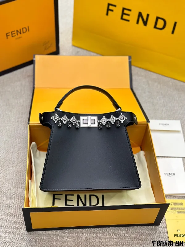 Fendi Peekaboo Handbag Shoulder Bag