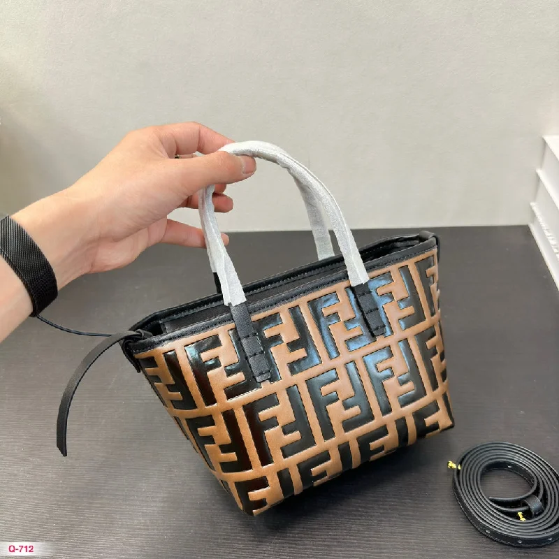 Fendi New Moon Little Tote Vegetable Basket handbag