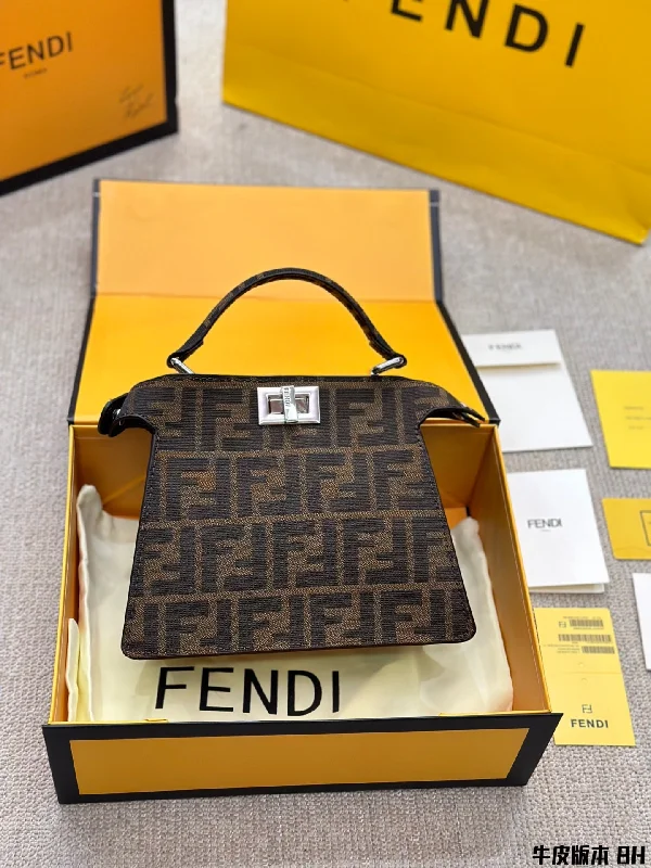 Fendi Peekaboo Handbag Shoulder Bag